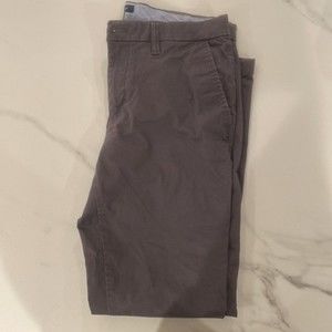 Tommy Hilfiger - Gray Chino Pants | Size 32/32